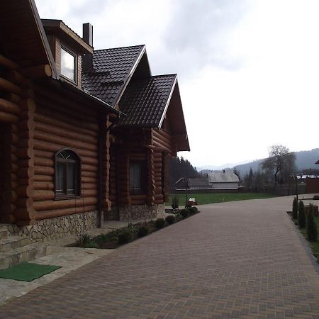 Cabana Piatra Runcului Vatra Moldoviţei エクステリア 写真