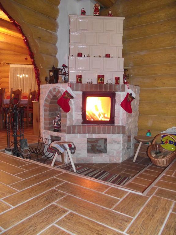 Cabana Piatra Runcului Vatra Moldoviţei エクステリア 写真