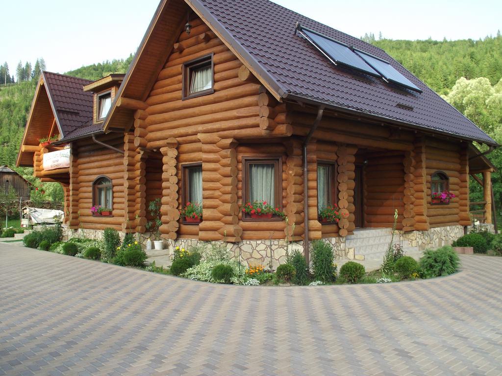 Cabana Piatra Runcului Vatra Moldoviţei エクステリア 写真