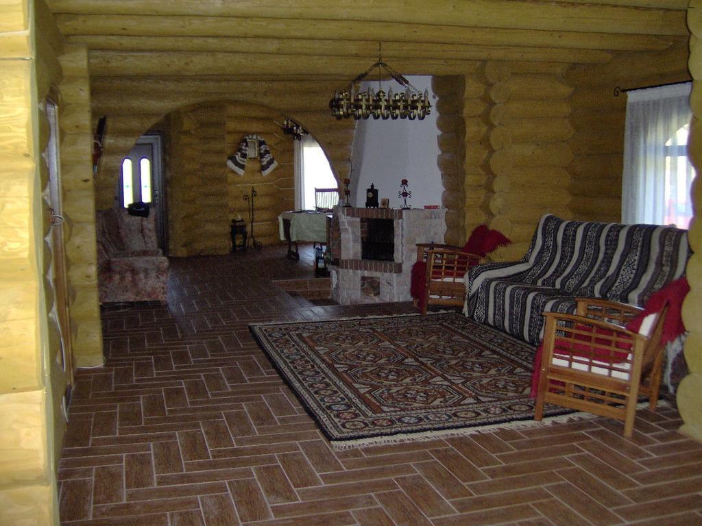 Cabana Piatra Runcului Vatra Moldoviţei エクステリア 写真
